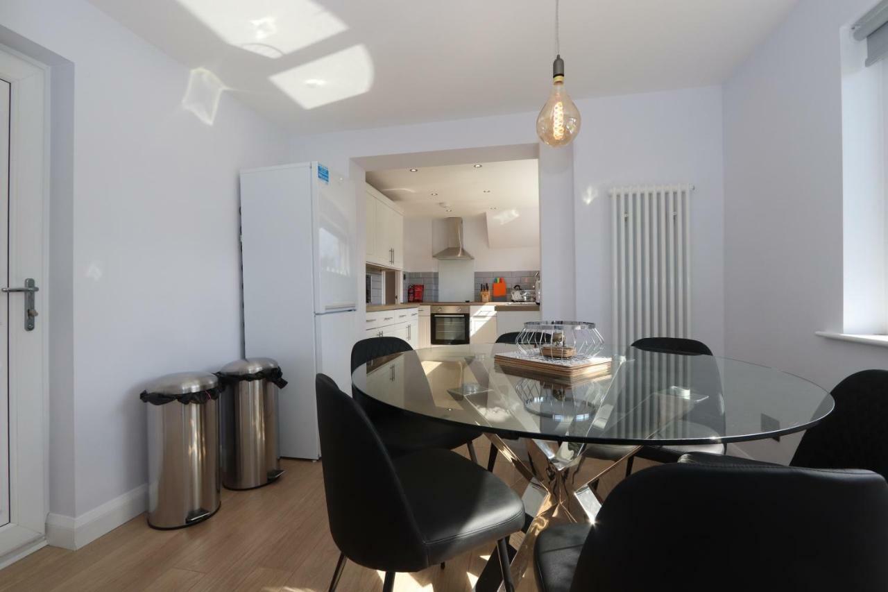 Dunfermline - Luxury 3 Bedroom 2 Bathroom Detached House With Garden Exterior foto