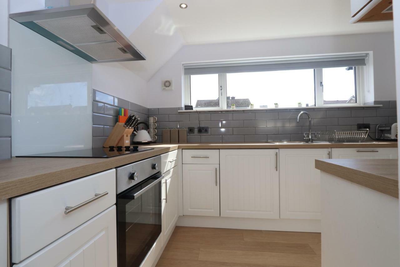 Dunfermline - Luxury 3 Bedroom 2 Bathroom Detached House With Garden Exterior foto