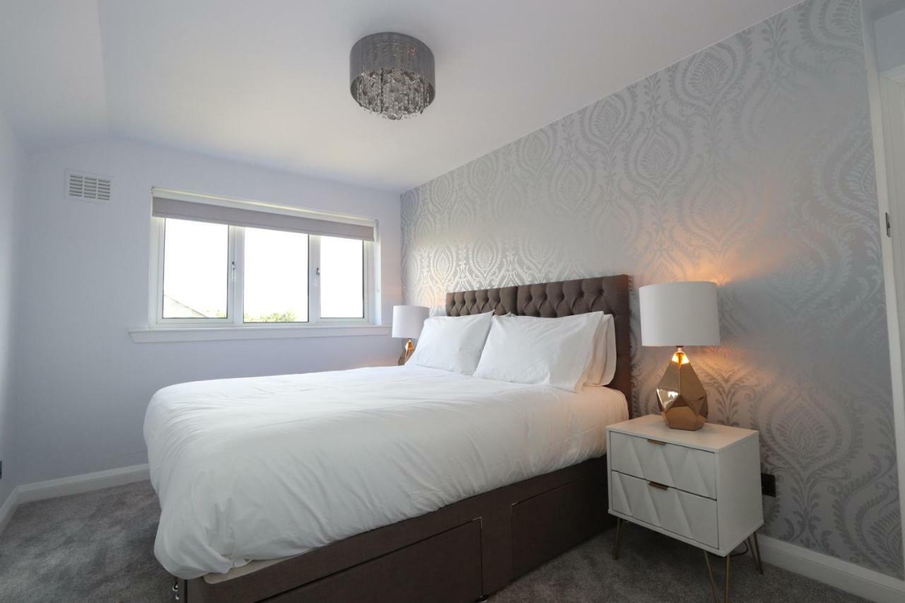 Dunfermline - Luxury 3 Bedroom 2 Bathroom Detached House With Garden Exterior foto